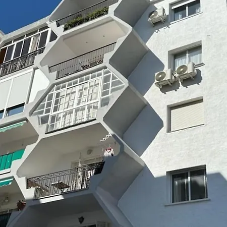 Seaview Dreams Luxury 2 Bedroom With Amazing Views And Balcony By Namaste Elite Appartement